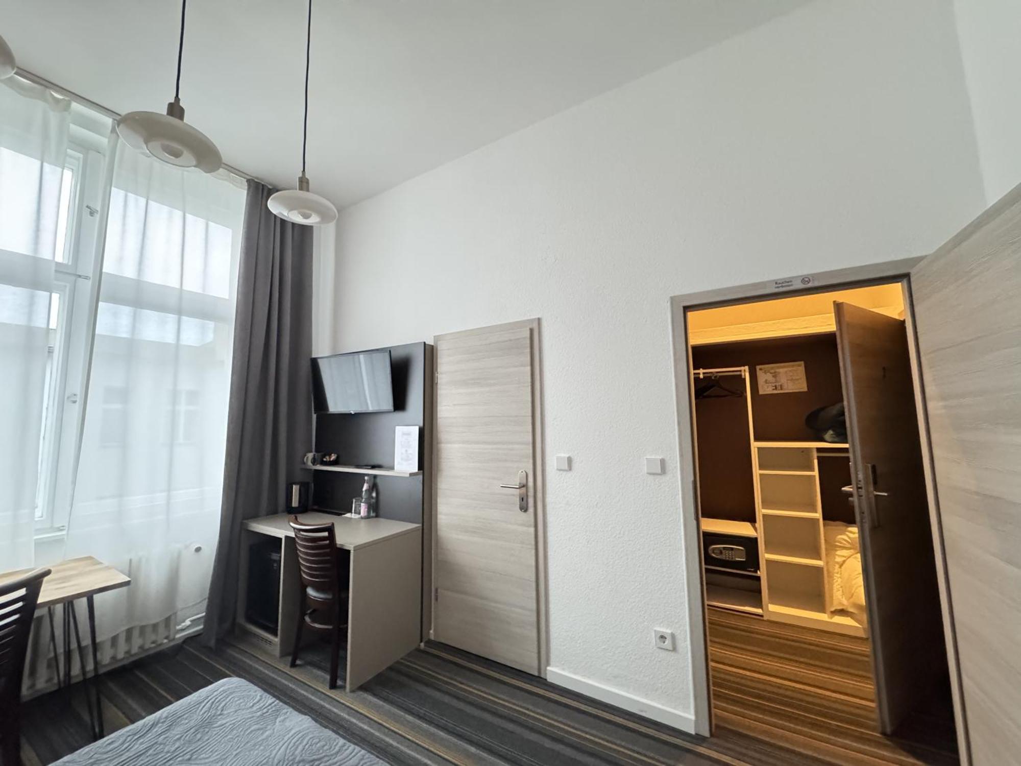 Hotel Bregenz Berlino Esterno foto